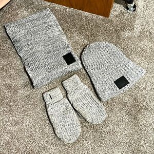 LOVE YOUR MELON Matching Set. Hat, Scarf, and Mittens